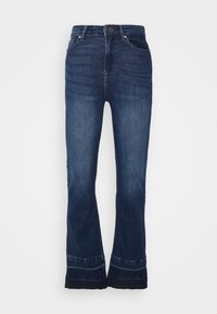 Jeans de flare azul-escuro feitos de denim, com uma cintura alta, cinco bolsos e um detalhe na bainha com uma borda desfiada.