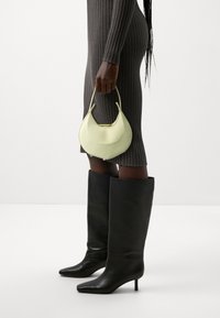 Patrizia Pepe HANDBAG - Ručna torba - light sunny lime