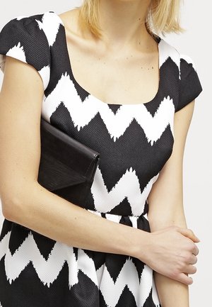 Molly Bracken Denní šaty - black