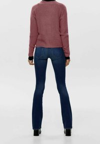 ONLY Chaqueta de punto - metallic red