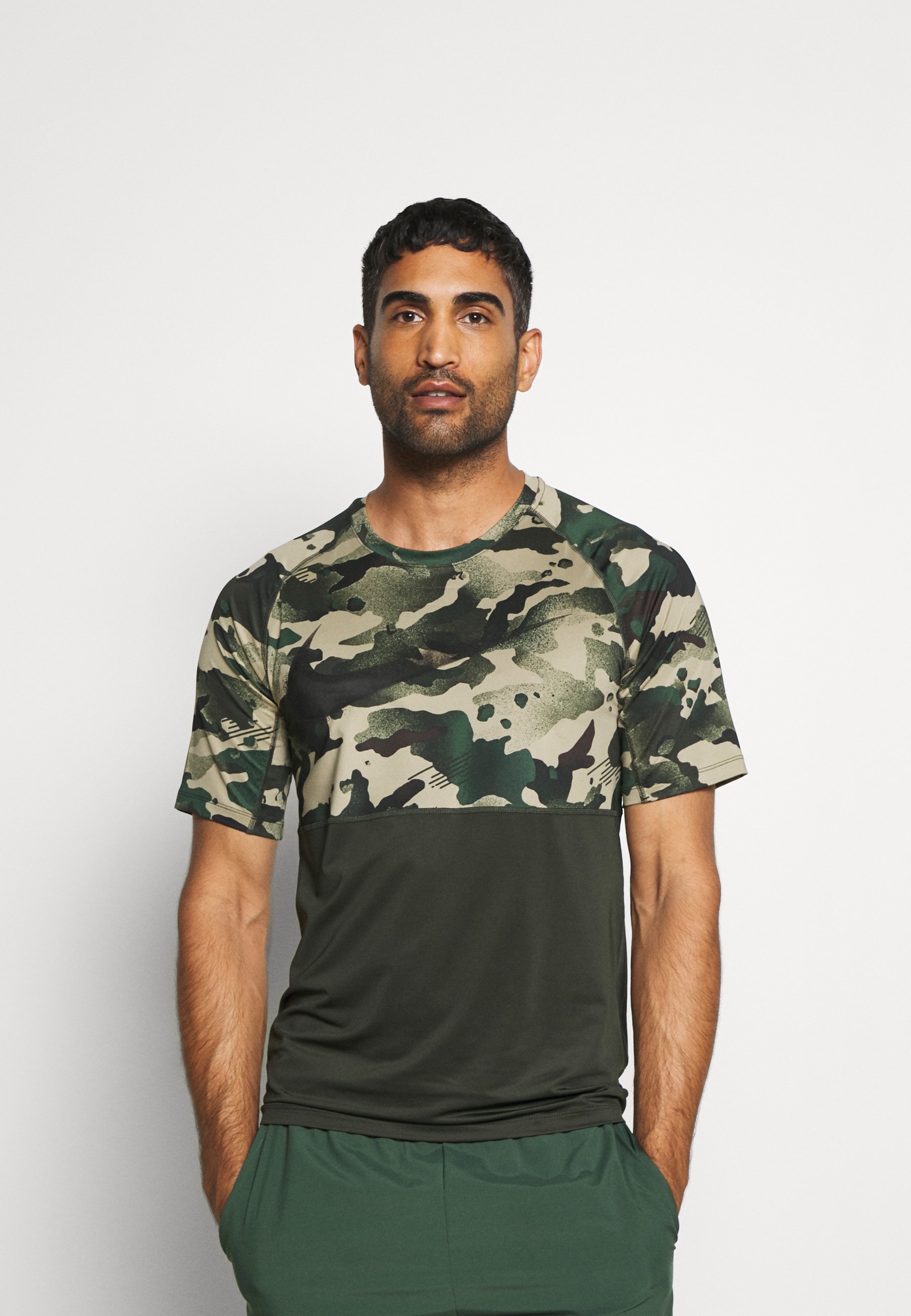 nike black camo t shirt