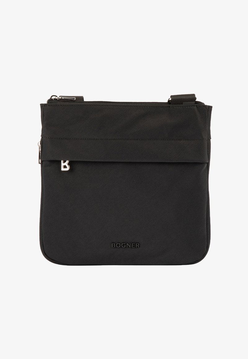 Bolso bandolera rectangular negro con cierre de cremallera, bolsillo frontal con solapa, tirador de cremallera plateado en forma de "B" y logo "BOGNER" grabado en el frente.