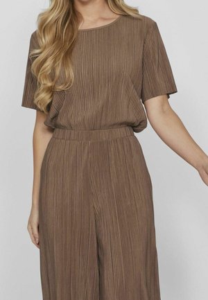 Blouse - brown