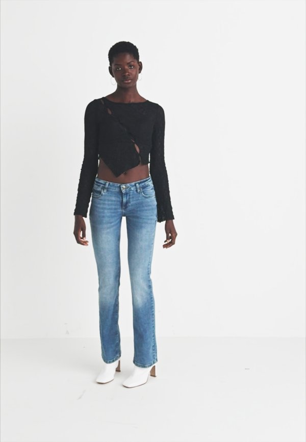 JESSICA - Bootcut jeans4