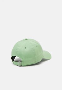 New Era ESSENTIAL FORTY UNISEX - Naģene - green