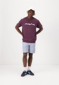 Thumbnail Image 4
