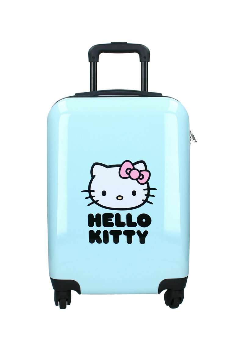 Ljusblå hård resväska med svarta hjul och handtag, prydd med ett Hello Kitty-ansikte och en rosa rosett ovanför texten "HELLO KITTY."