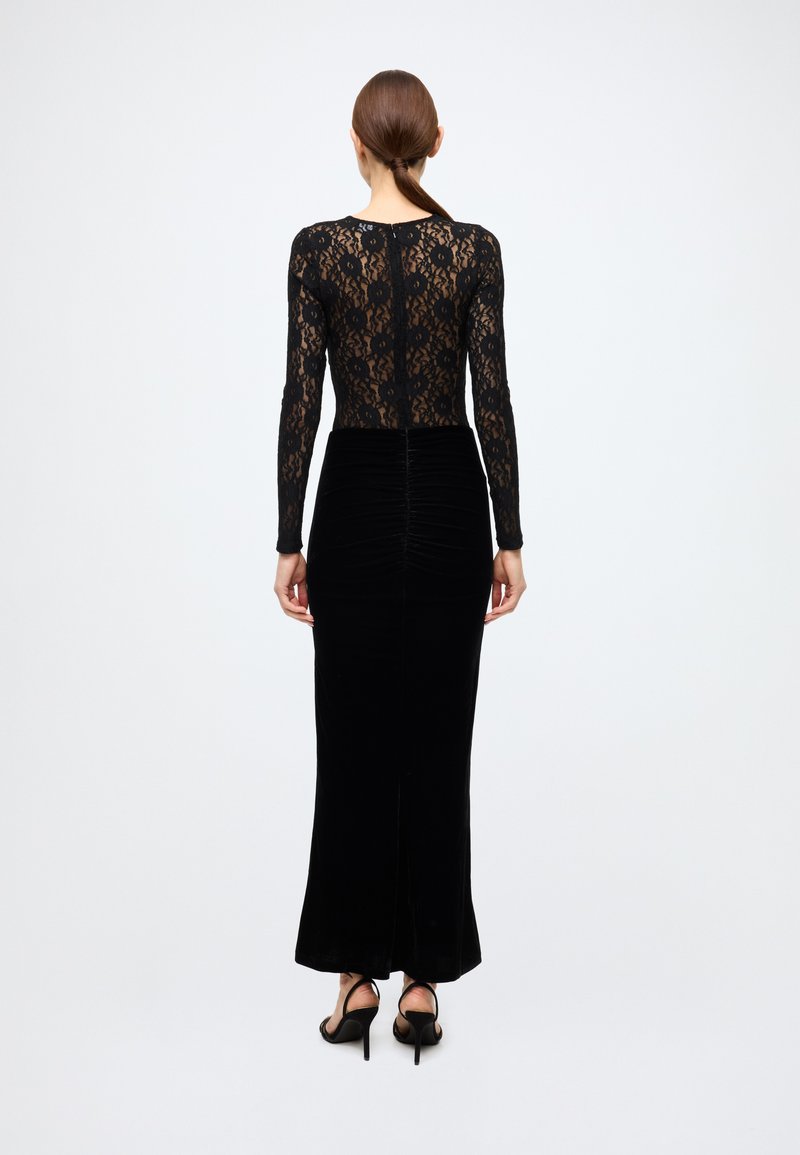 Bardot HELENIE VELOUR LACE MAXI DRESS - Cocktail dress / Party dress - black - Zalando.ie Bardot HELENIE VELOUR LACE MAXI DRESS - Cocktail dress / Party dress - black - Zalando.ie
