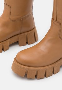 Marc O'Polo LISBET - Platform boots - caramel