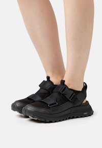 Clarks Półbuty wsuwane