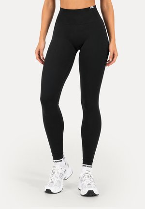 Smilodox, SCRUNCH SHAPED FIT LEGGINGS TIMEA - Leggings - schwarz