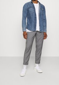 Jack & Jones PREMIUM Trousers - mottled grey