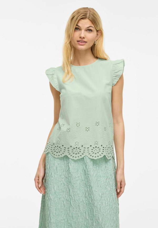 MIT ANGESCHNITTENEN ÄRMELN VIHORTENSA STICKEREI - Bluse