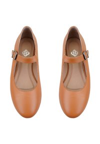 Hellbraune Mary Jane Schuhe mit abgerundeter Schuhspitze, flachem Absatz und seitlichem Schnallenverschluss. Glatte Textur mit minimalistischem Design.