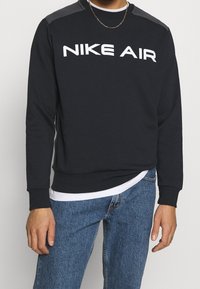 Nike Sportswear Sweatshirt - black
