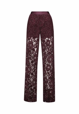 Pantaloni palazzo in pizzo color bordeaux con motivi floreali intricati, dotati di vita in raso e gambe fluenti e semi-trasparenti.