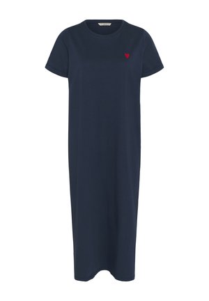 Marineblauwe midi-jurk met korte mouwen, een ronde hals en een kleine rode hartborduring op de linkerborst.