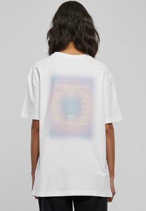 NUMBERS BOYFRIEND  - Apdrukāts T-krekls - white