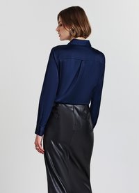 Calliope CLASSICA IN SIMIL - Camicia - blu notte