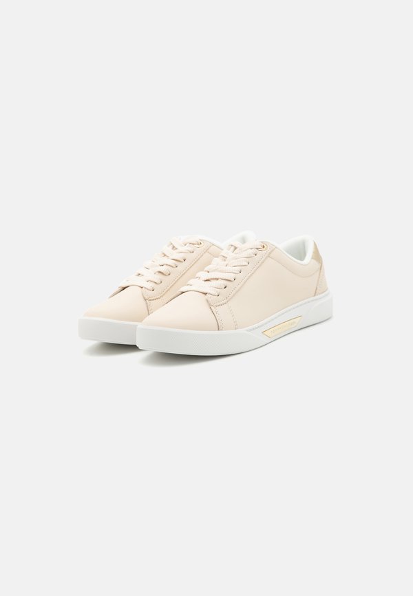 CHIC COURT - Trainers - sugarcane3