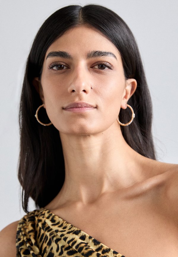 STAR HOOP - Earrings