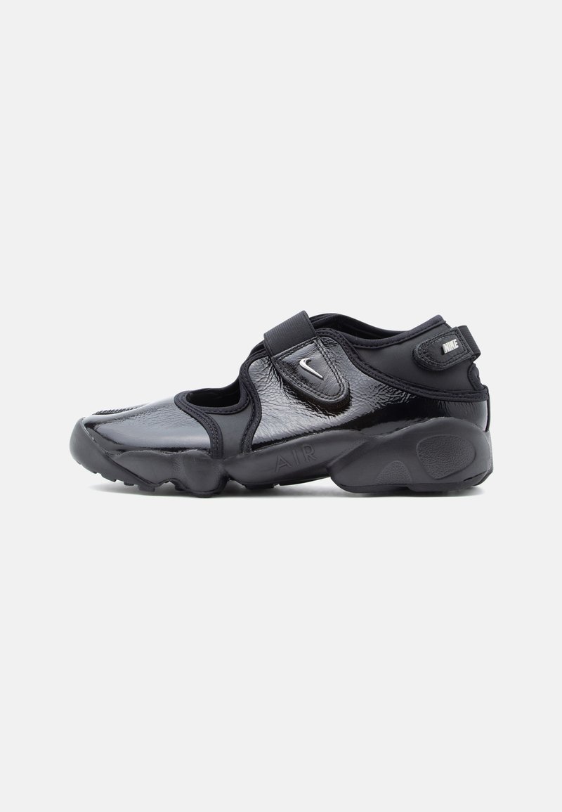 Nike Sportswear AIR RIFT SE - Ballerina med reim - black/metallic ...