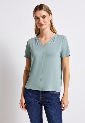 - T-shirt basic