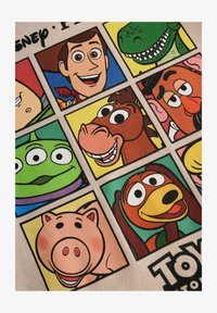 Ausgewählt, neutral