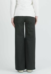 Attesa Maternity NOAH – MATERNITY WIDE - Flared-farkut - green