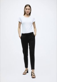 ANDIATA JAMY TROUSERS - Παντελόνι - black