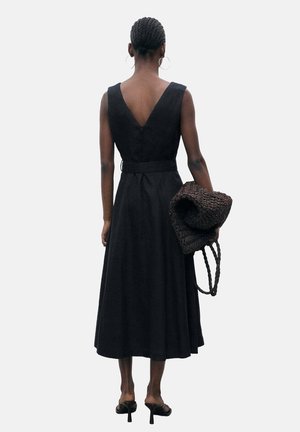 Mango, Robe de jour - black