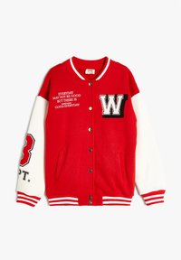 Rot-weißer Varsity-Cardigan aus Strickstoff, mit einem Buchstaben "W", grafischem Text, Knopfverschluss sowie gerippten Bündchen und Saum.