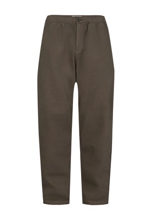 Brune bomuldsbukser med elastisk talje, lige snit, sidelommer og enkelt knaplukning. Glat tekstur, enkel design.