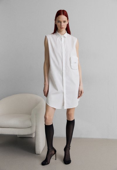 EDITHMARCEL SLEEVELES CHAMISIER - Φόρεμα πουκάμισο - white
