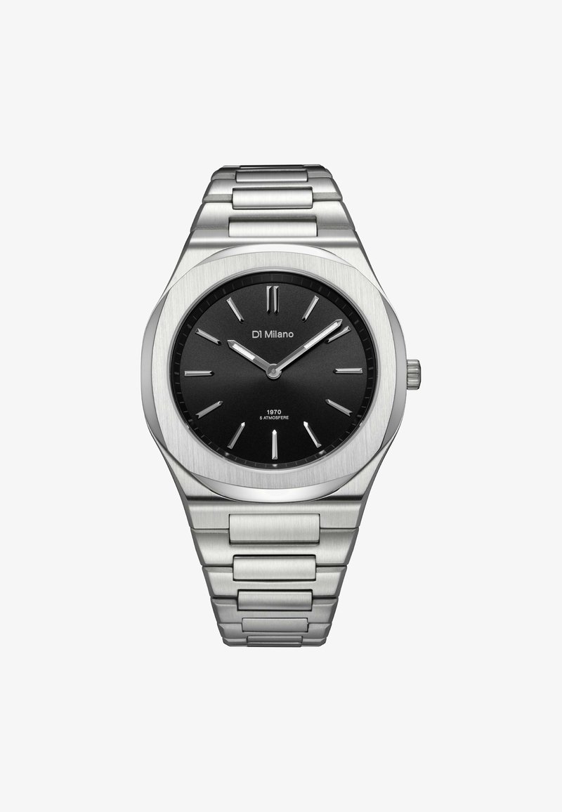 Montre-bracelet en acier inoxydable argenté avec cadran noir, index argentés et marque "DI Milano", affichant l'heure 10h10.