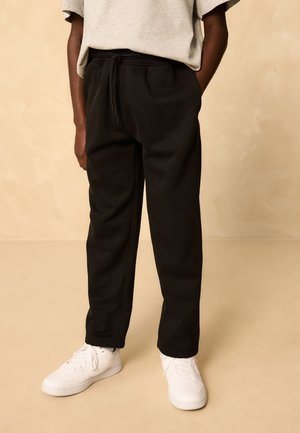 Next, REGULAR FIT -  JOGGERS   - Pantalon de survêtement - black