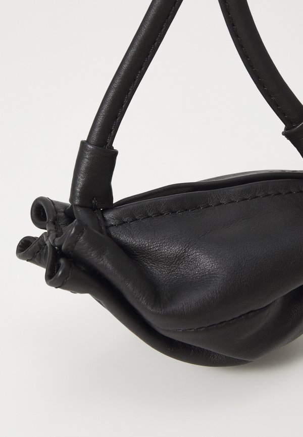 KARLA POCKET - Keyring4