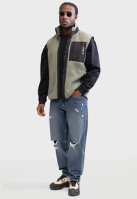 Redefined Rebel TY WAISTCOAT REGULAR FIT - Waistcoat - agave green