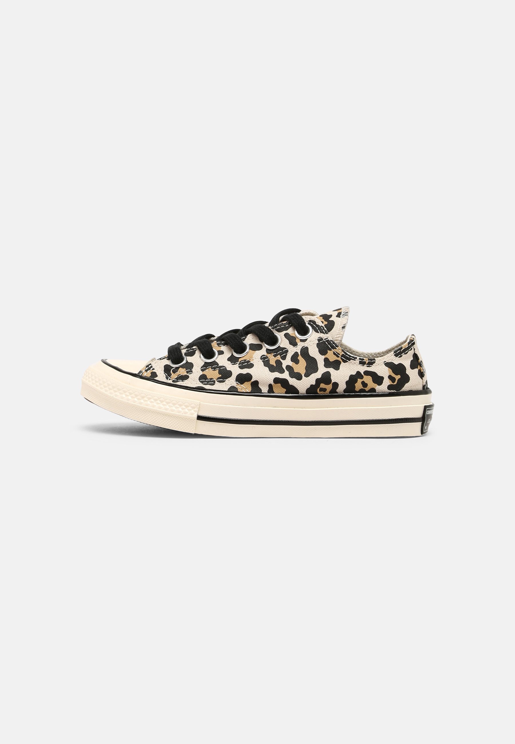 converse sneakers wedges