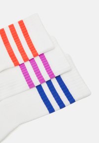 adidas Performance UNISEX 3 PACK - Sports socks - white/semi lucid blue/purple burst/bright red