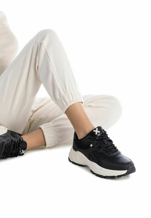 XTI SNEAKER - Zapatillas - black