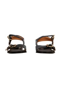 Sandale noire en cuir, avec un design à double bride, des accents en métal doré, un bout ouvert et une semelle plate au profil minimaliste.