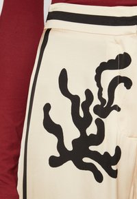 Malina BELLA PALAZZO PANTS - Hlače - white