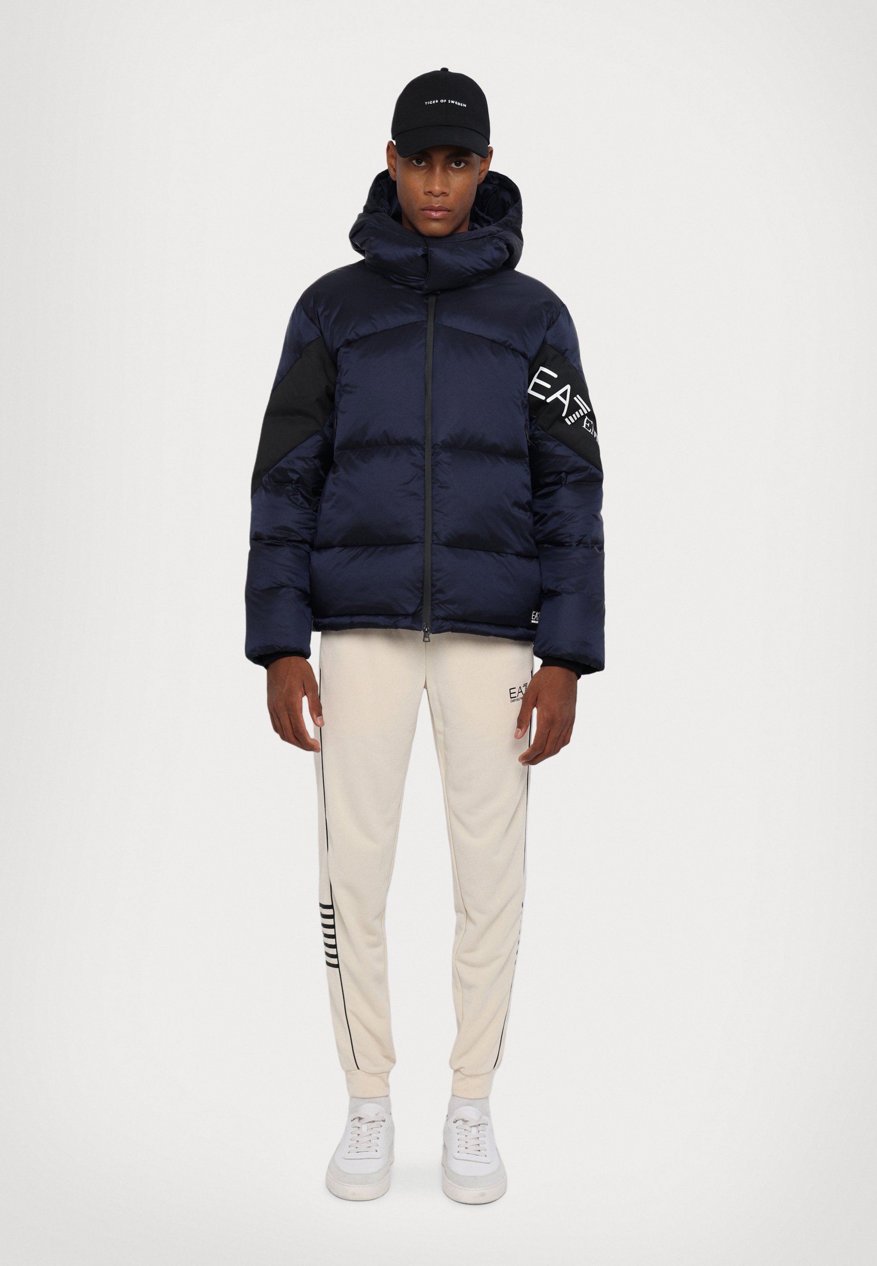 EA7 Emporio Armani GIACCA - Chaqueta de plumas - blue/azul marino