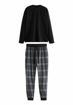 Sort langærmet skjorte med rund halsudskæring og pyjamabukser med ternet mønster i blå, grå og beige med elastisk talje og snor.