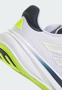 adidas Performance RESPONSE SUPER - Zapatillas running asfalto - cloud white metalic   lucid lemon