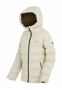 Veste d'hiver rembourrée couleur crème avec capuche, fermeture éclair complète à l'avant, deux poches zippées et logo "Regatta Great Outdoors" sur la poitrine.