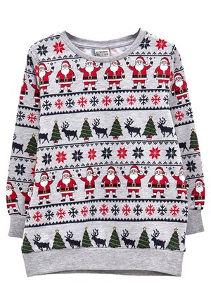 Grå sweatshirt med gentagne mønstre af julemanden, juletræer, rensdyr og røde og sorte snefnug.