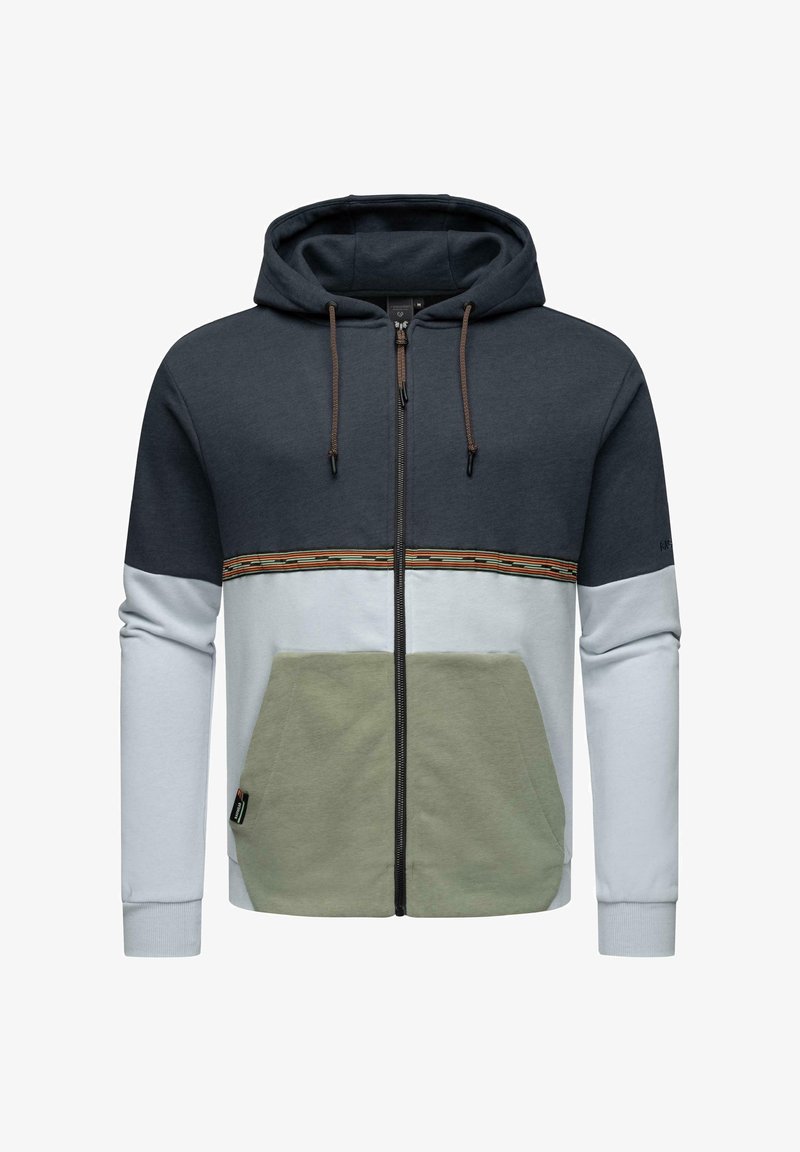 Hooded zip-up sporta krekls ar tumši zilu, gaiši pelēku un olīvzaļas krāsas paneļiem. Iezīmēts ar brūnām aukliņām un svītrotu akcentu.