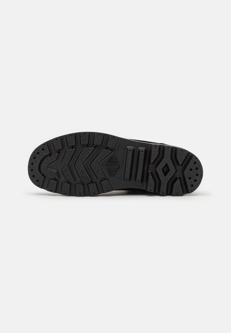 Palladium Pampa Hi Zip WL - buy at
